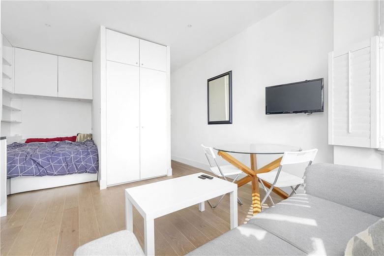  bedroom flat, Colville Gardens, Notting Hill W11 - Let Agreed