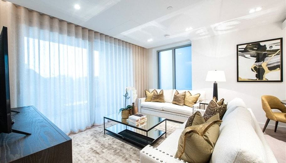 2 bedroom flat, Edgware Road, London W2 - Available