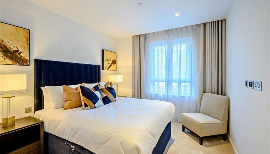 3 bedroom flat, Edgware Road, London W2 - Available