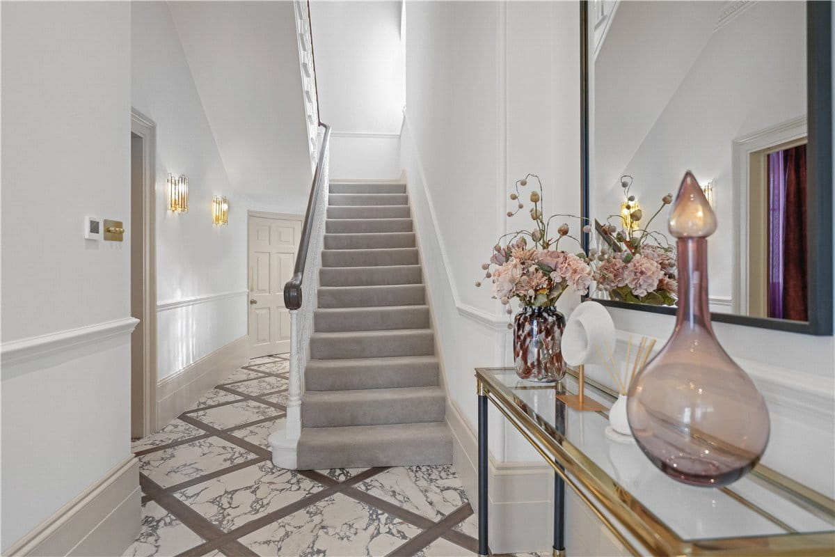 6 bedroom house, Ennismore Gardens, Knightsbridge SW7 - Available