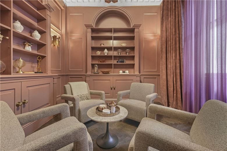 6 bedroom house, Ennismore Gardens, Knightsbridge SW7 - Available