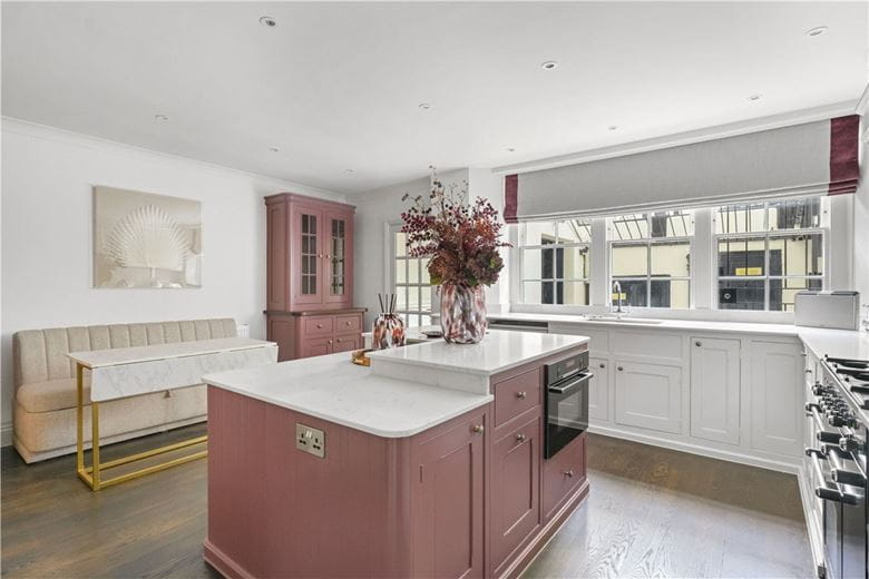 6 bedroom house, Ennismore Gardens, Knightsbridge SW7 - Available