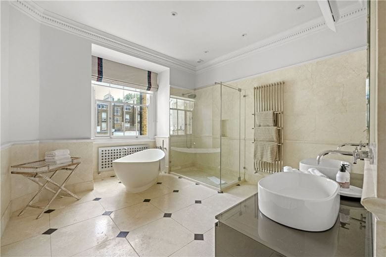6 bedroom house, Ennismore Gardens, Knightsbridge SW7 - Available