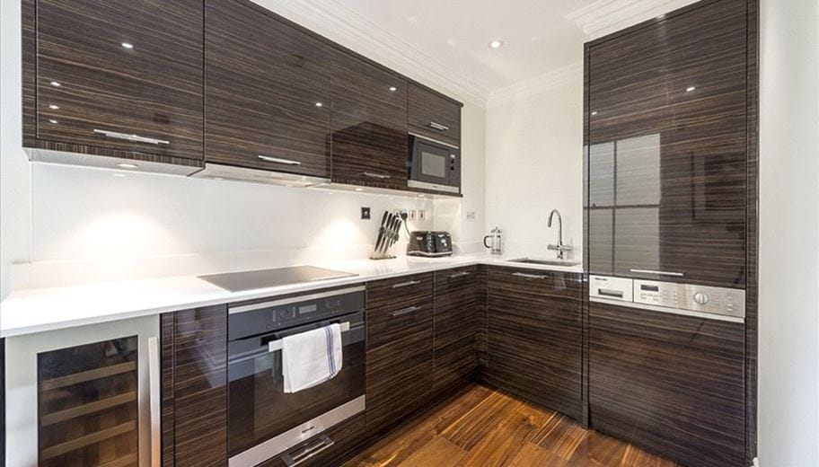 1 bedroom , Kensington Gardens Square, London W2 - Available