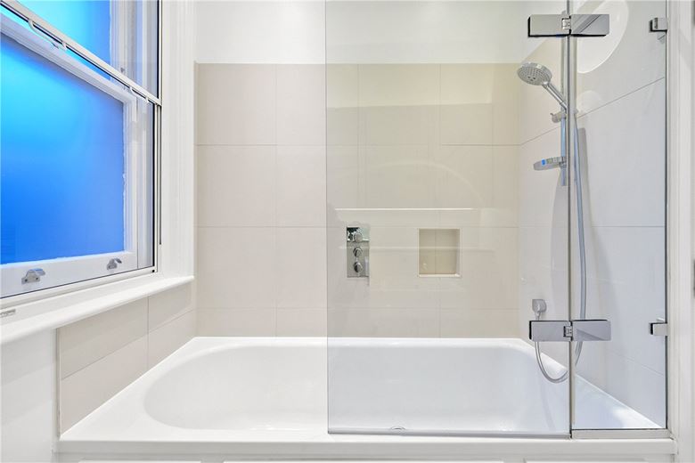 4 bedroom maisonette, Egerton Gardens, Knightsbridge SW3 - Available