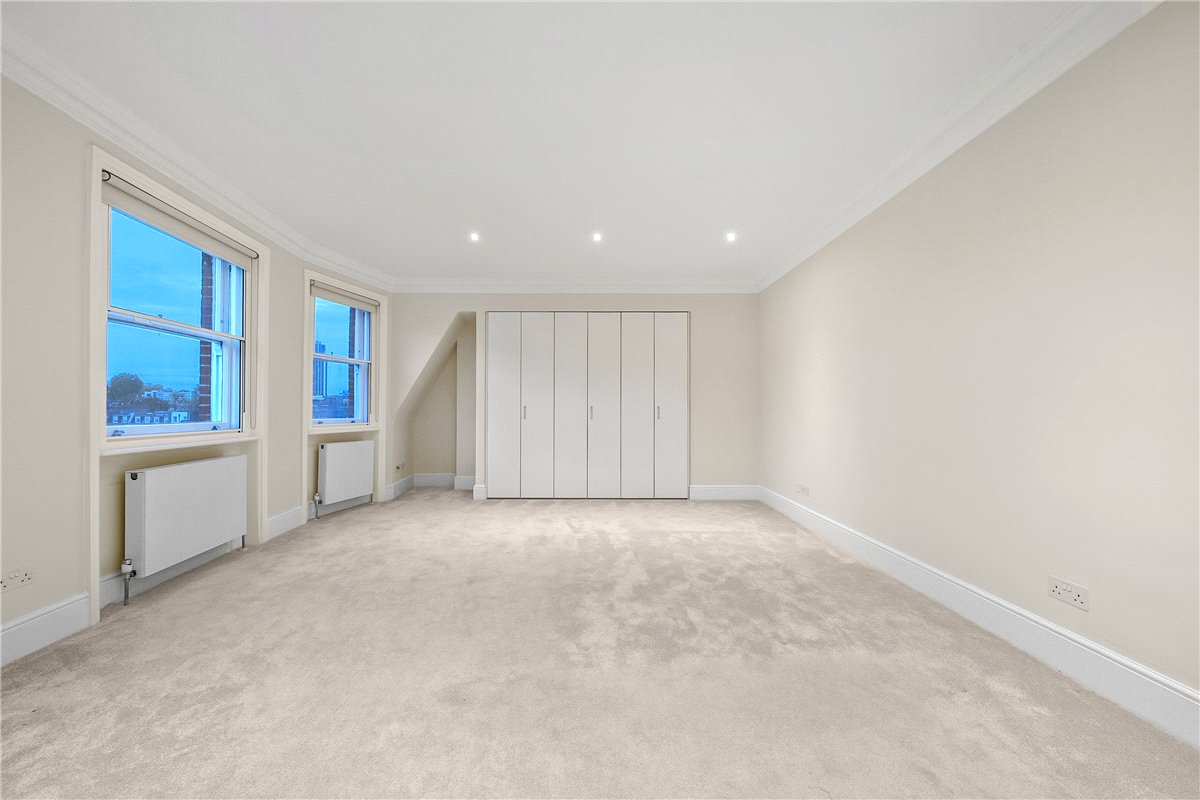 4 bedroom maisonette, Egerton Gardens, Knightsbridge SW3 - Available