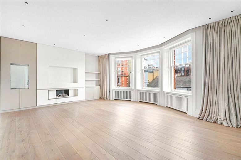 4 bedroom flat, Wynnstay Gardens, Allen Street W8 - Available