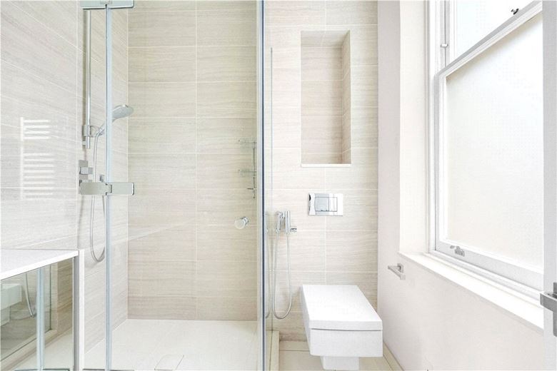 4 bedroom flat, Wynnstay Gardens, Allen Street W8 - Available