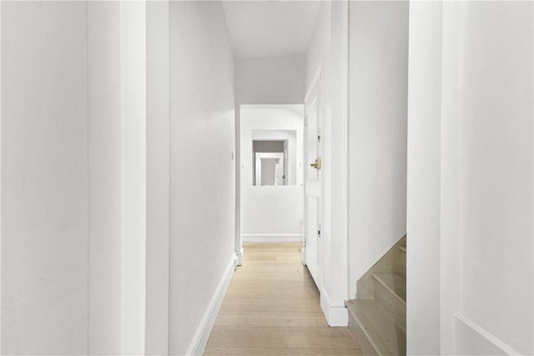 3 bedroom flat, Cadogan Square, Knightsbridge SW1X - Available
