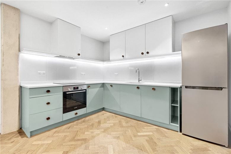 1 bedroom flat, Latimer Road, North Kensington W10 - Available
