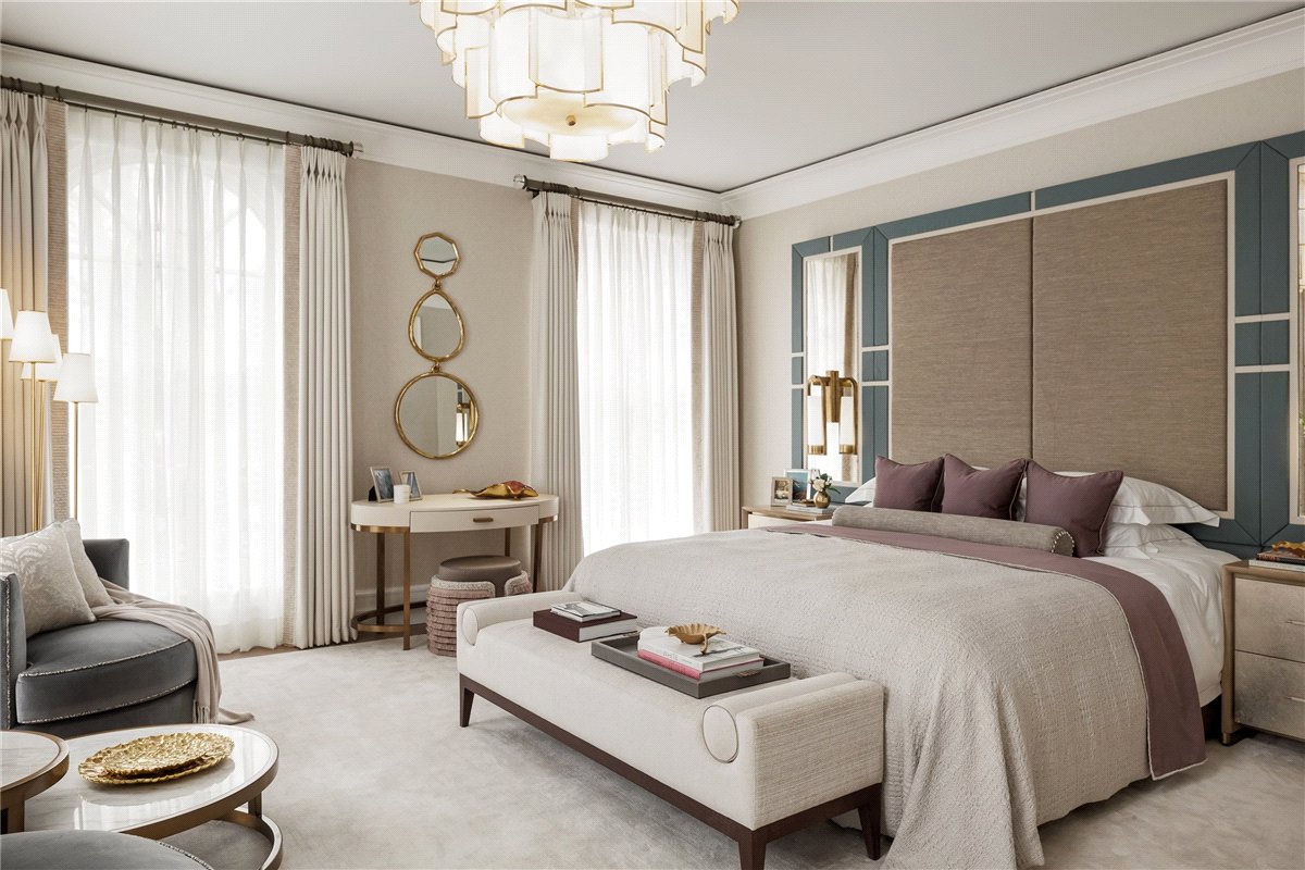 3 bedroom flat, Pont Street, Knightsbridge SW1X - Available