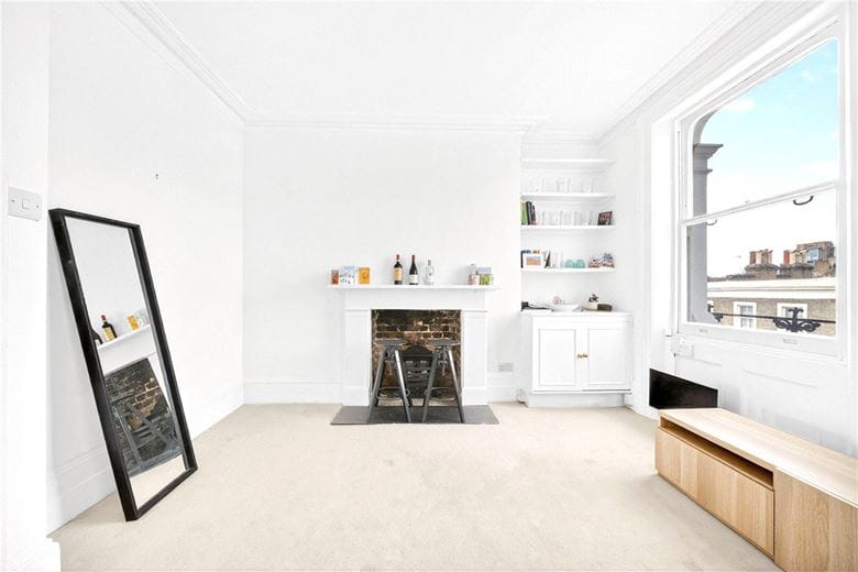 2 bedroom flat, Ladbroke Road, Holland Park W11 - Available