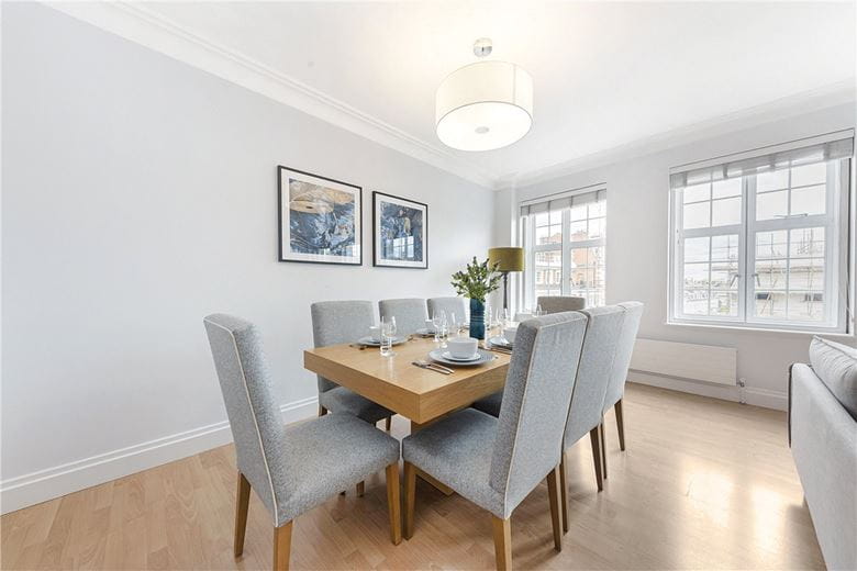 3 bedroom flat, Stafford Court, Kensington High Street W8 - Available