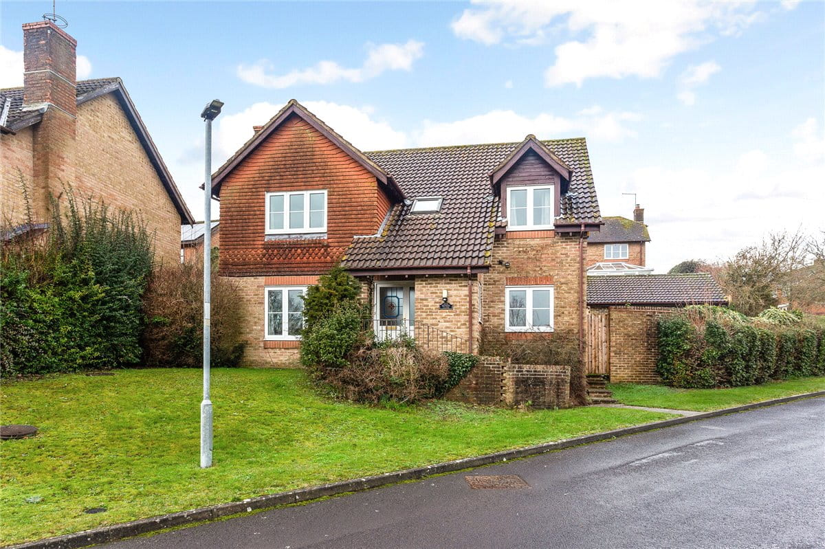 4 bedroom house, Benson Close, Marlborough SN8