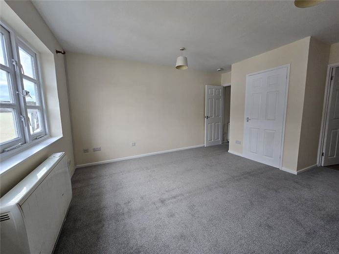 1 bedroom flat, Kingsbury Street, Marlborough SN8 - Available