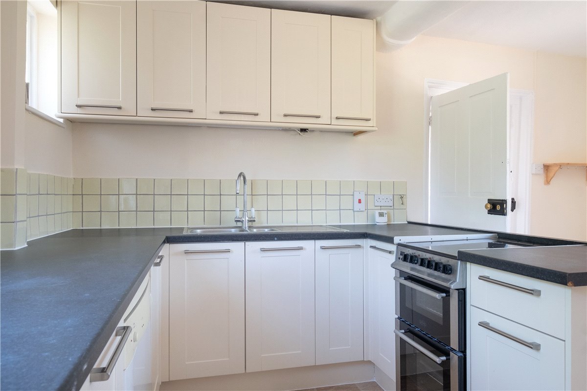 3 bedroom cottage, Church Road, Manningford Bruce SN9 - Let Agreed