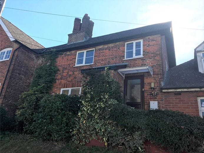 3 bedroom cottage, Easton Royal, Pewsey SN9