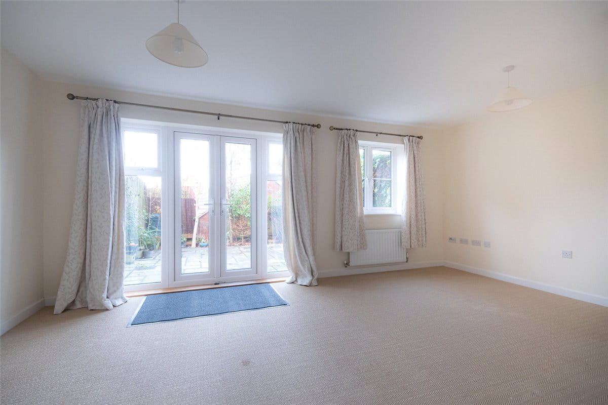 4 bedroom house, Marlborough, Wiltshire SN8 - Available