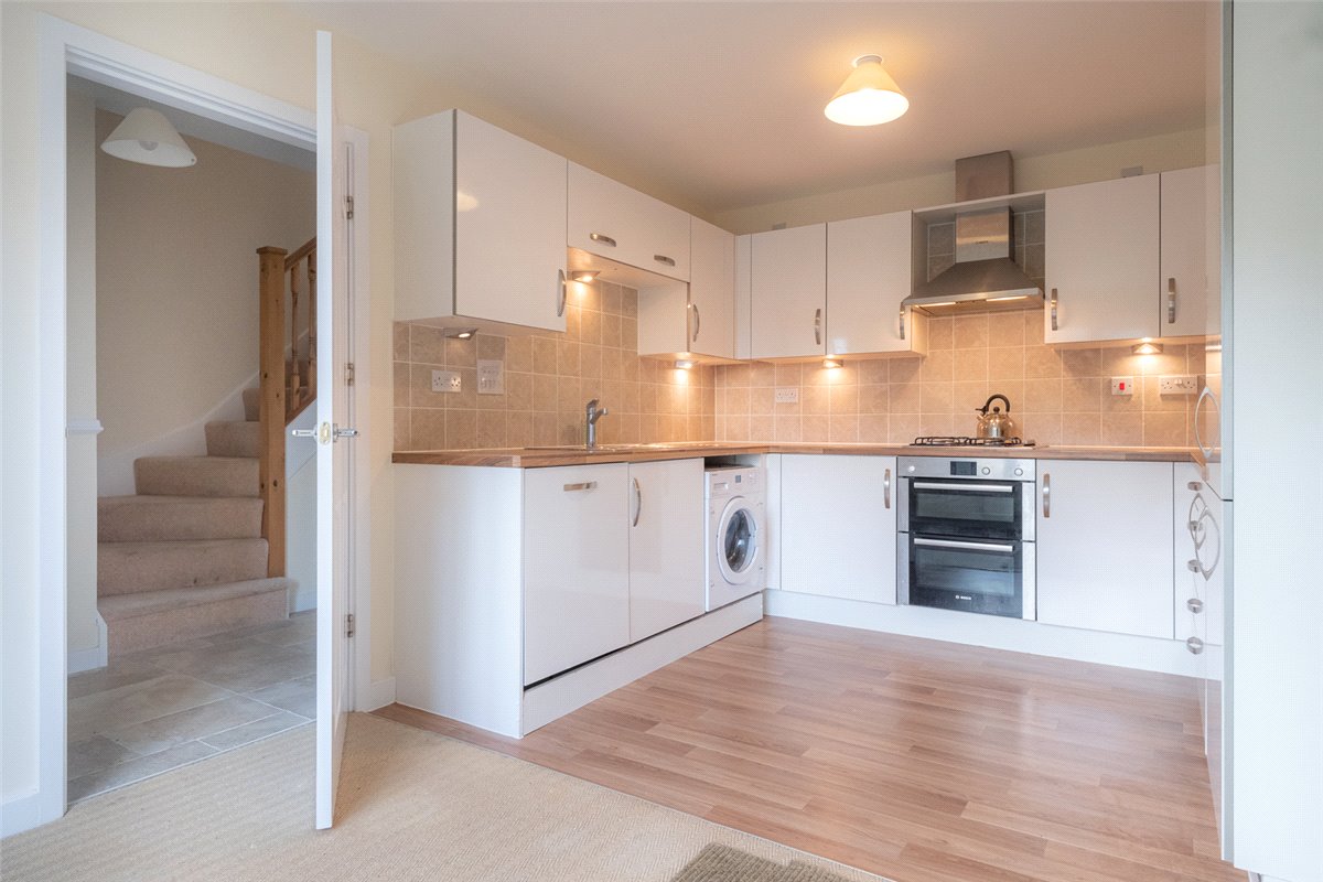 4 bedroom house, Marlborough, Wiltshire SN8 - Available