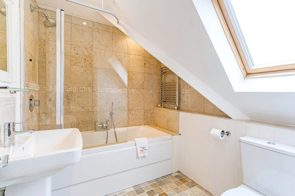 3 bedroom house, Pewsey Road, Upavon SN9 - Let Agreed