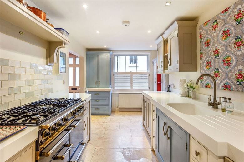 4 bedroom house, Oxford Street, Ramsbury SN8