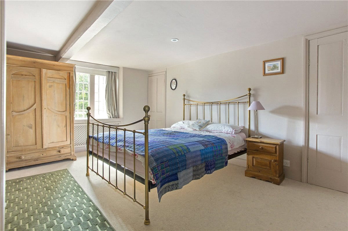 8 bedroom house, Castlefields, Calne SN11 - Available