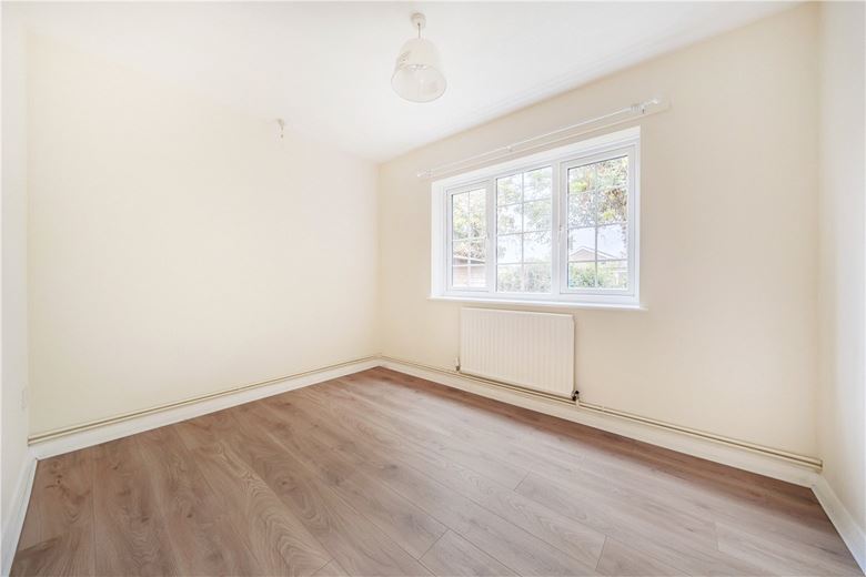 2 bedroom bungalow, Aldbourne Road, Baydon SN8 - Available