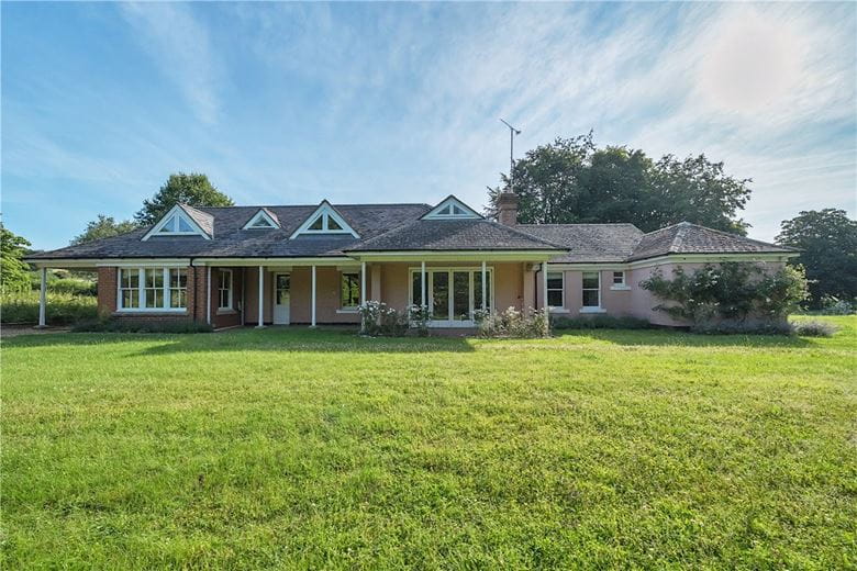 3 bedroom house, Savernake, Marlborough SN8 - Available