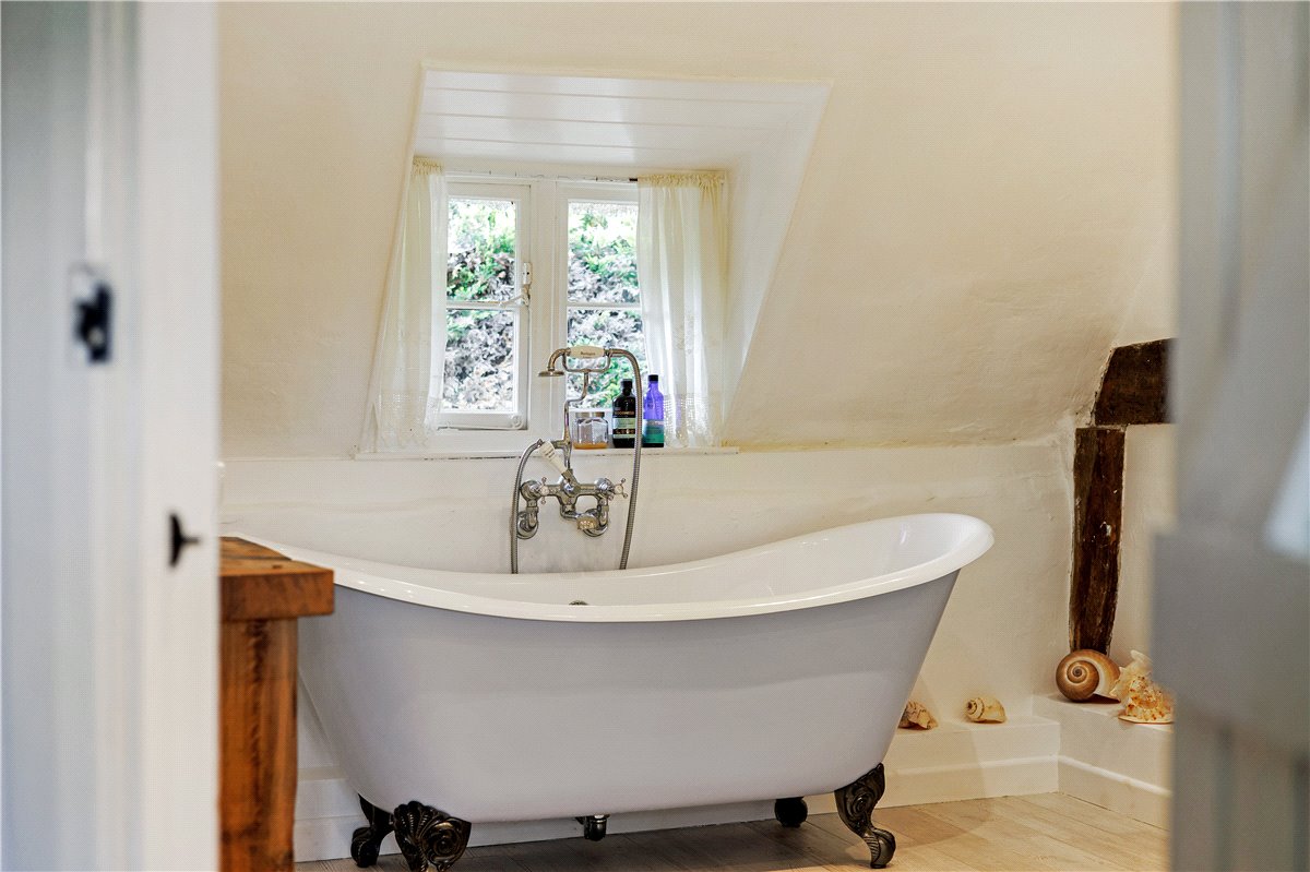 4 bedroom house, East Grafton, Marlborough SN8 - Sold