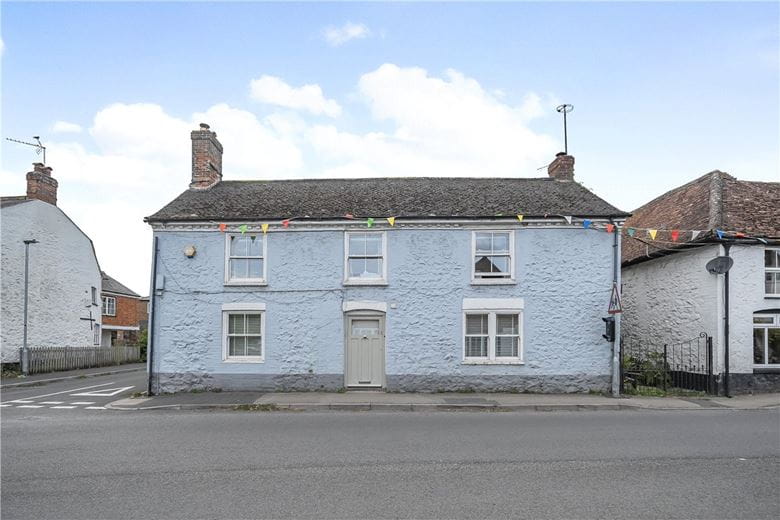 4 bedroom house, The Square, Aldbourne SN8 - Sold STC