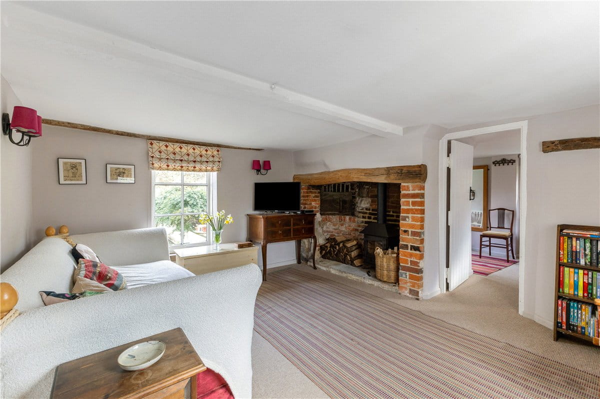 4 bedroom house, Easton Royal, Pewsey SN9 - Available