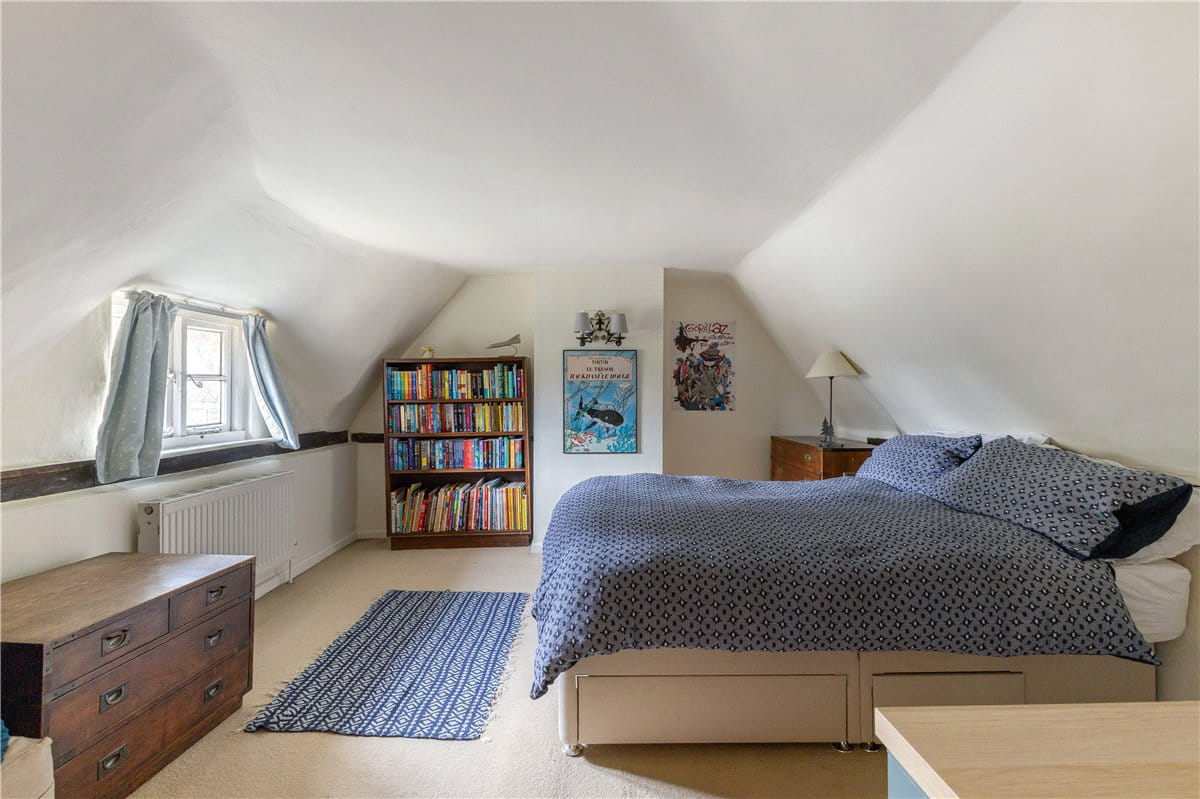 4 bedroom house, Easton Royal, Pewsey SN9 - Available