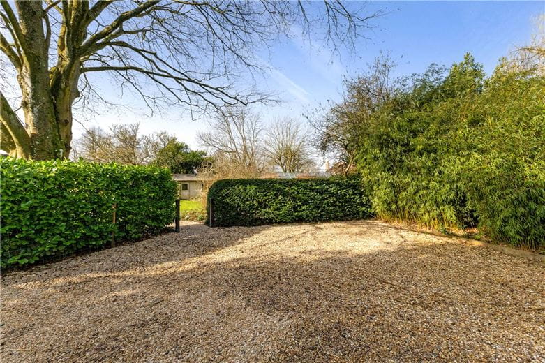 4 bedroom house, Easton Royal, Pewsey SN9 - Available