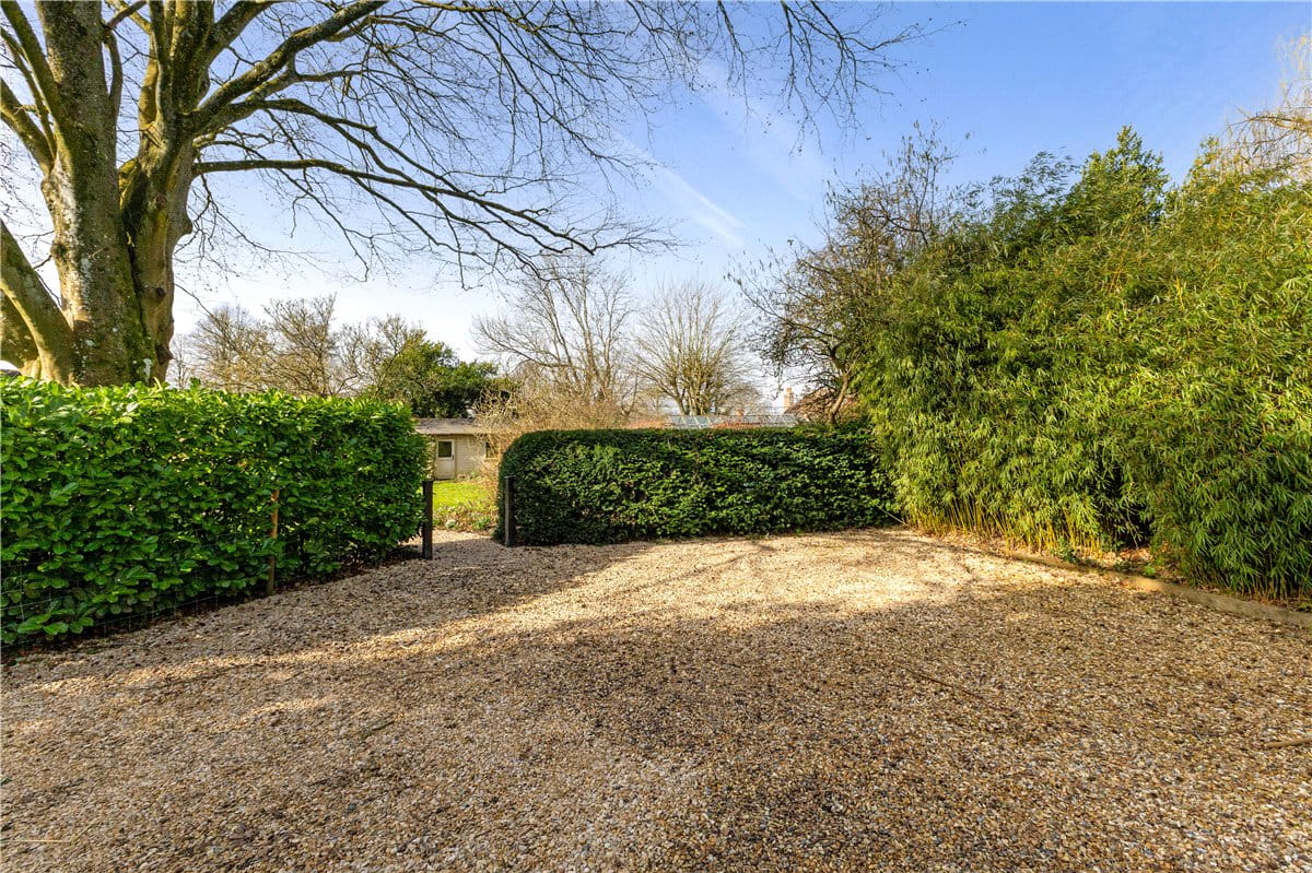 4 bedroom house, Easton Royal, Pewsey SN9 - Available