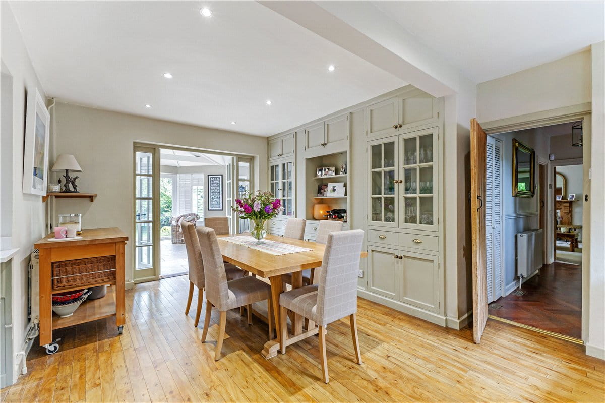 6 bedroom house, Hyde Lane, Marlborough SN8 - Available