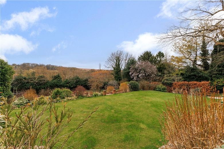 5 bedroom house, Bath Road, Marlborough SN8 - Available