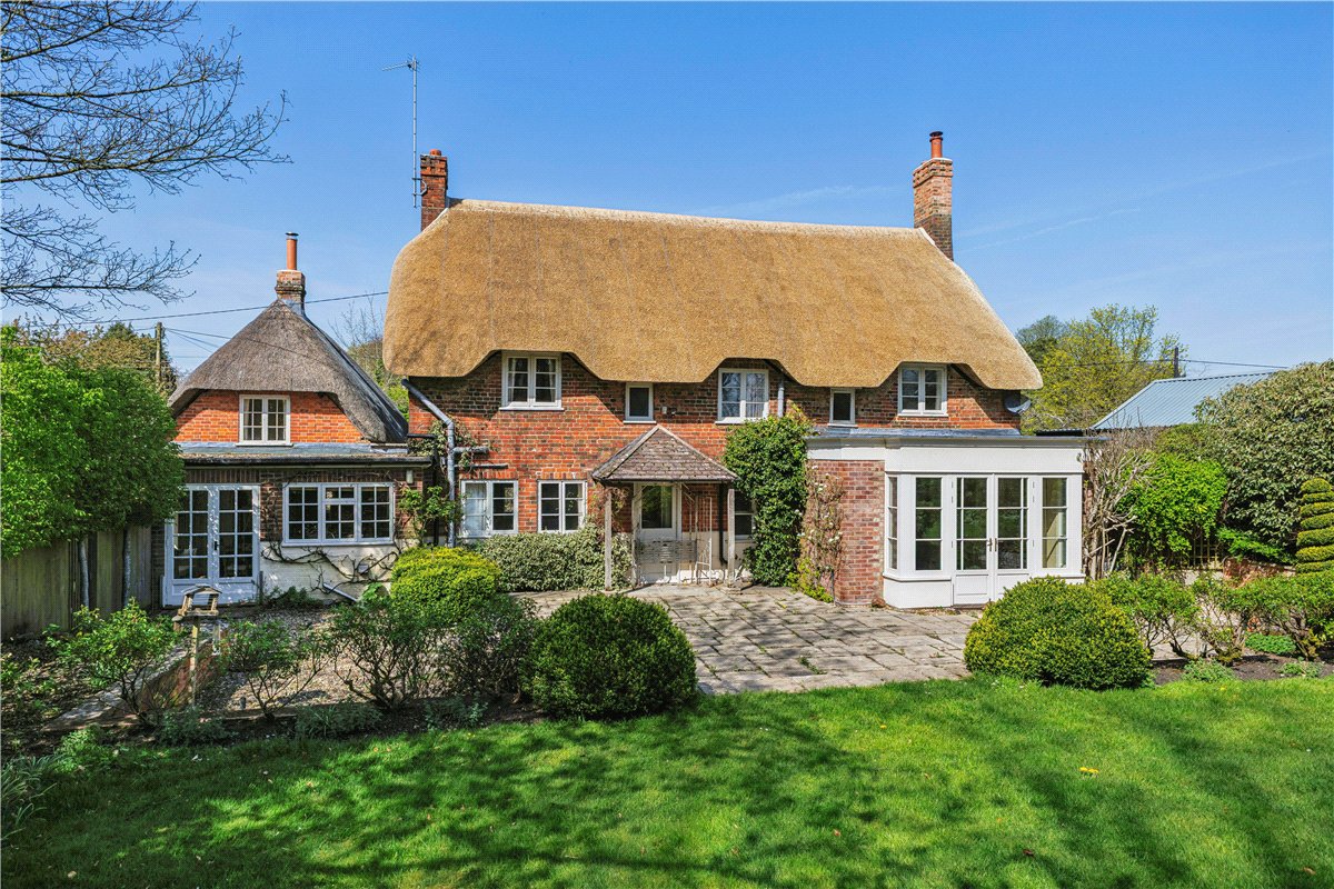 5 bedroom house, The Street, Marden SN10 - Available