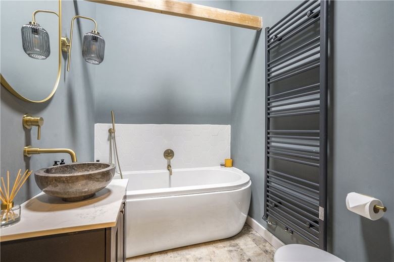 4 bedroom house, West Kennett, Marlborough SN8 - Sold STC