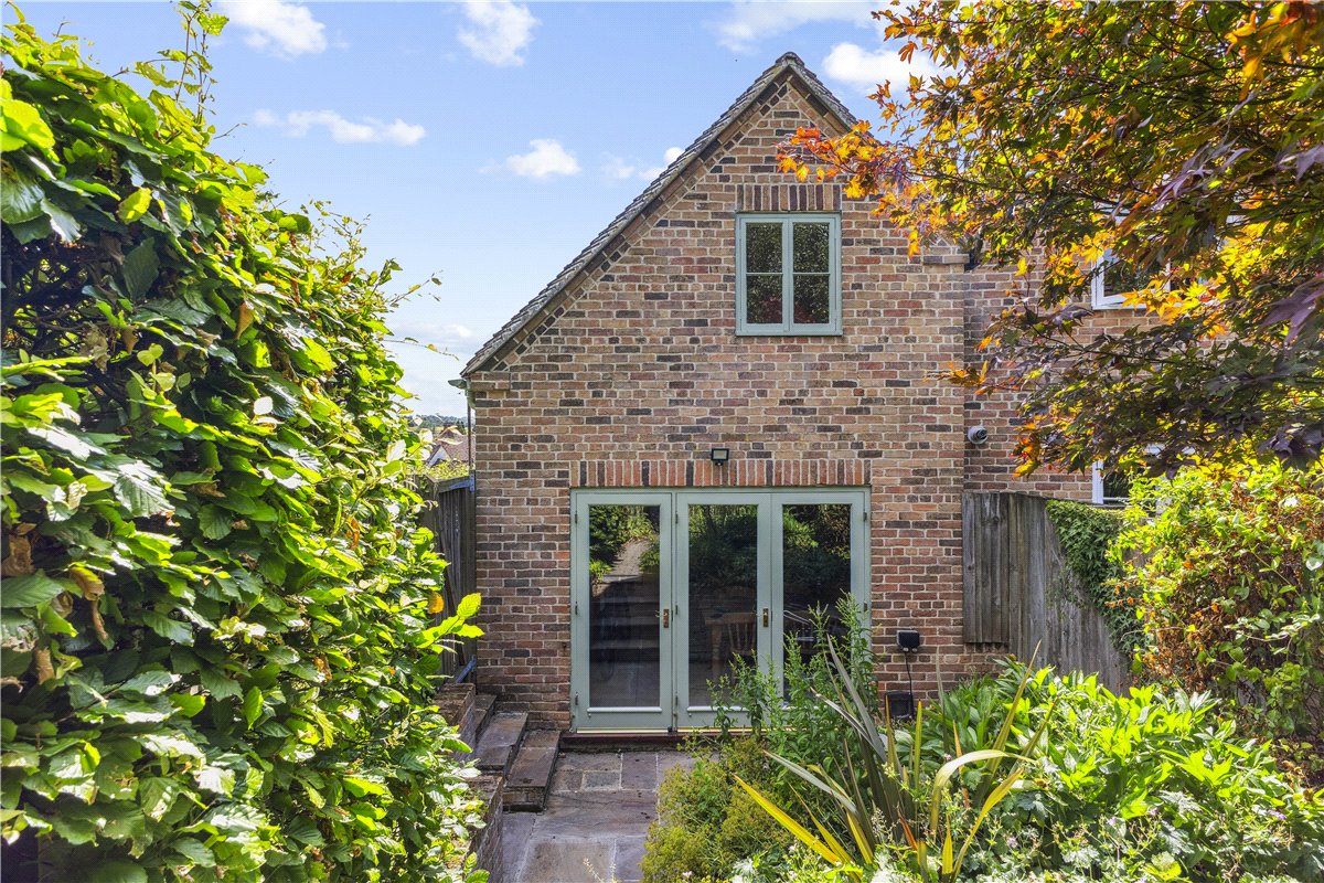 3 bedroom house, Crooked Corner, Aldbourne SN8 - Available