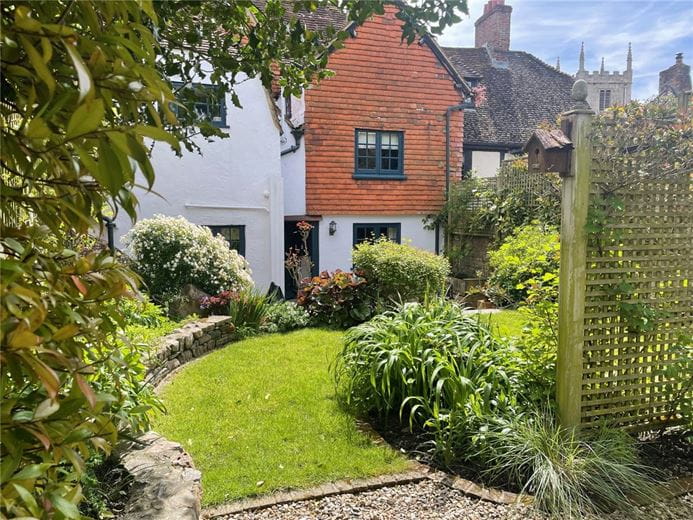 4 bedroom house, Silverless Street, Marlborough SN8 - Available