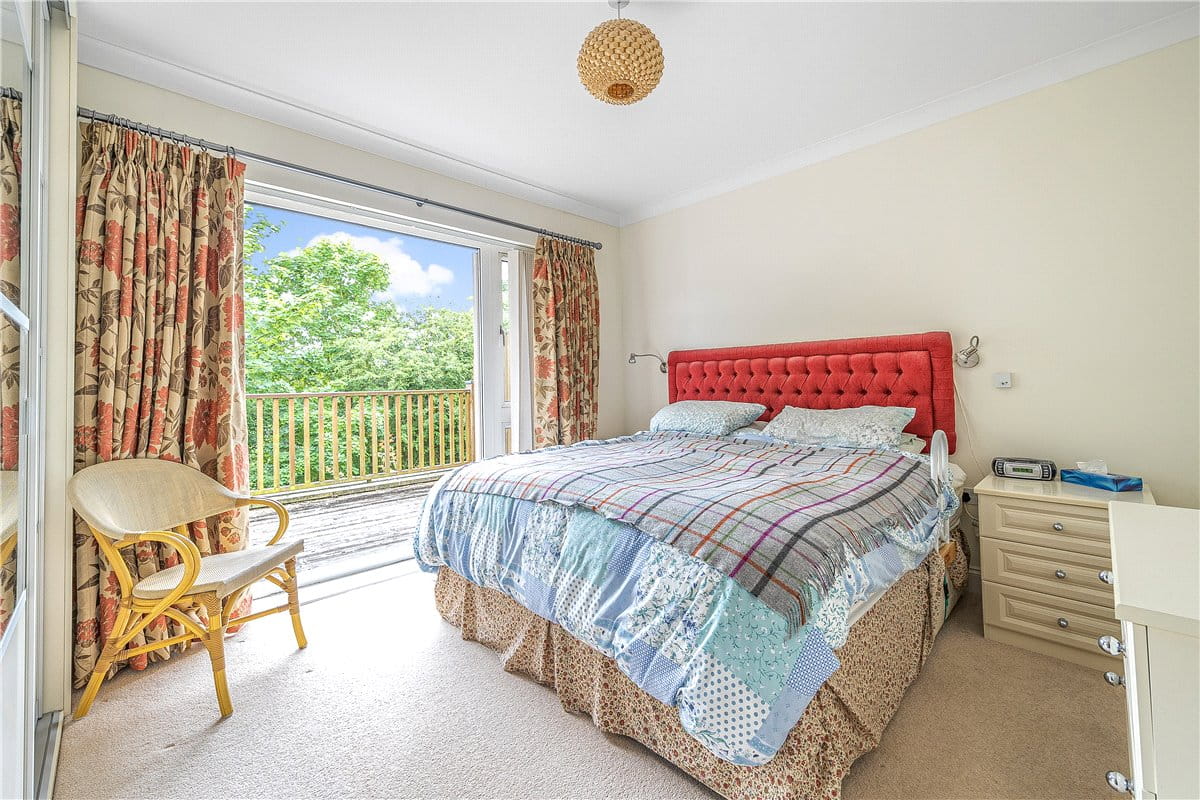 3 bedroom house, Priory Court, Marlborough SN8 - Available