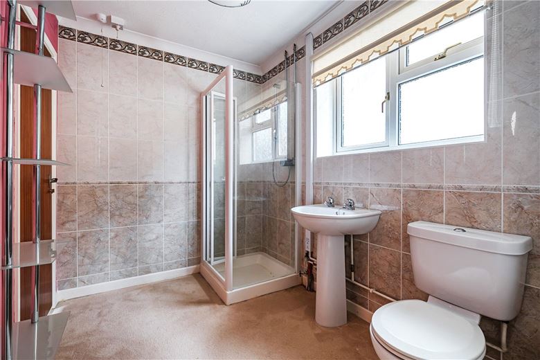 4 bedroom bungalow, High Street, Burbage SN83AR - Sold STC