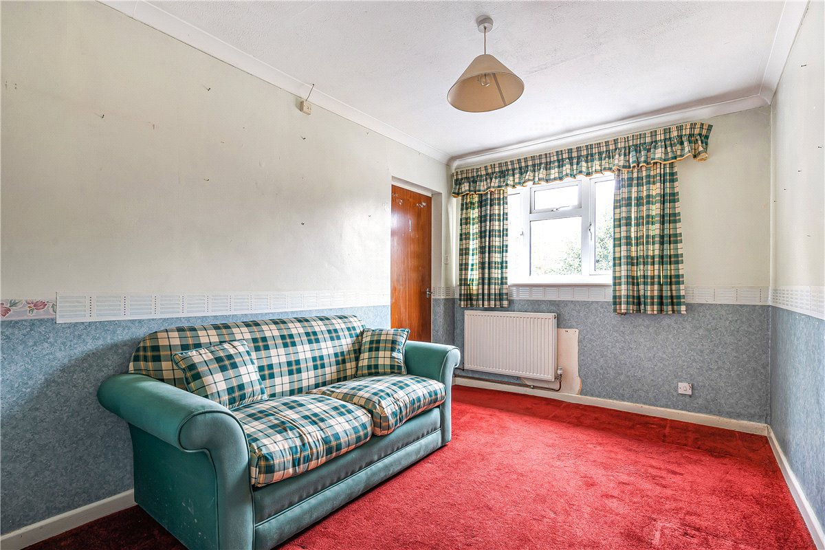 4 bedroom bungalow, High Street, Burbage SN83AR - Sold STC