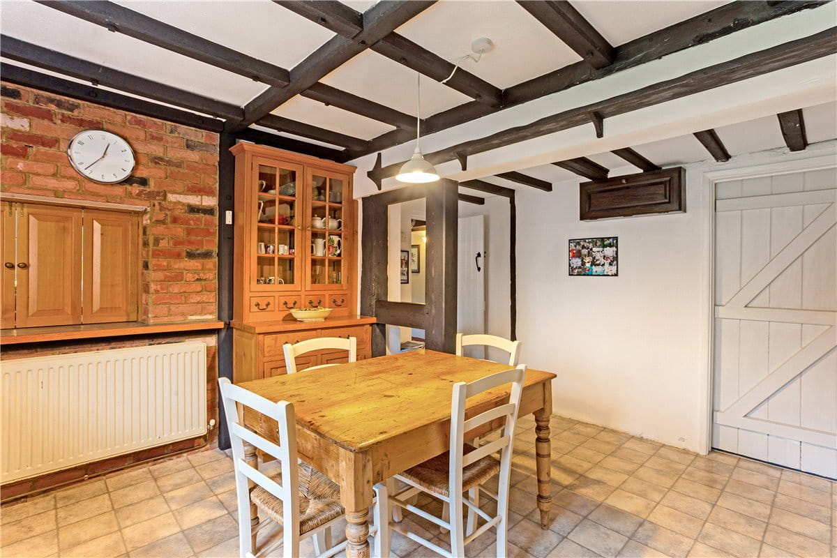 4 bedroom cottage, Sunton, Collingbourne Ducis SN8 - Available