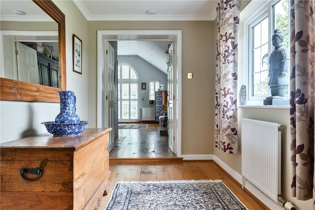 5 bedroom house, Clench Common, Marlborough SN8 - Available