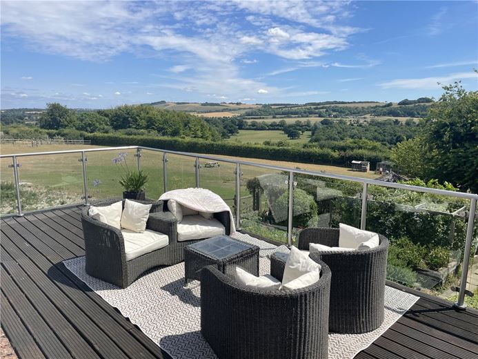 3 bedroom house, Newtown, Shalbourne SN8 - Available