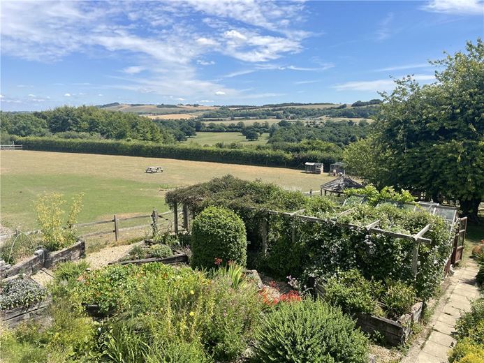 3 bedroom house, Newtown, Shalbourne SN8 - Sold STC