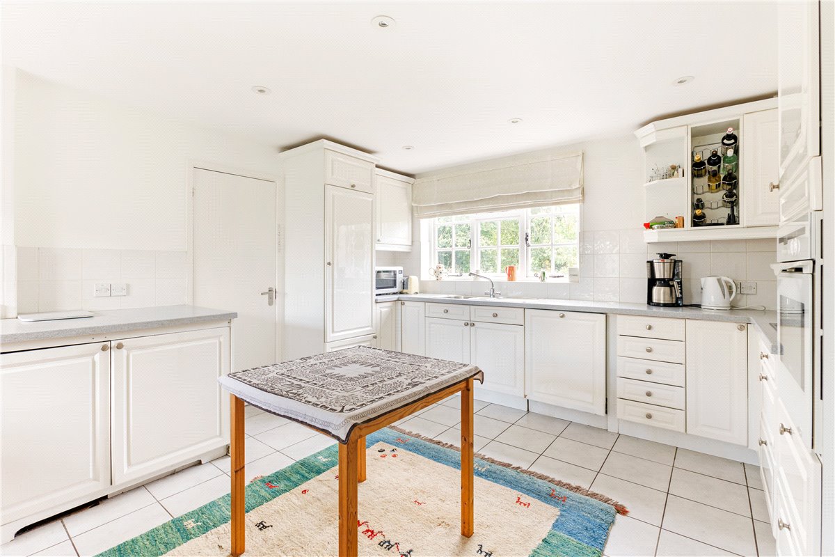 3 bedroom house, Hallam Cottages, Southend SN8 - Sold STC