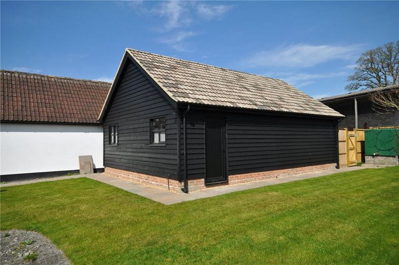 4 bedroom house, High Street, West Lavington SN10 - Available