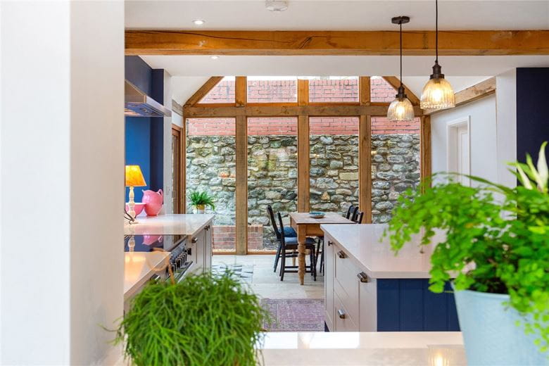 4 bedroom house, High Street, West Lavington SN10 - Available